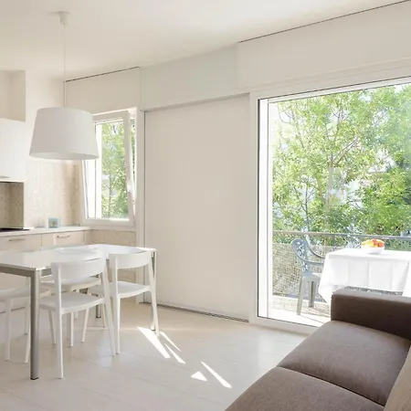 Lignano With Balcony Apartment