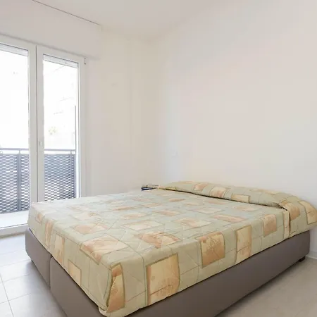 Lignano With Balcony Apartment *