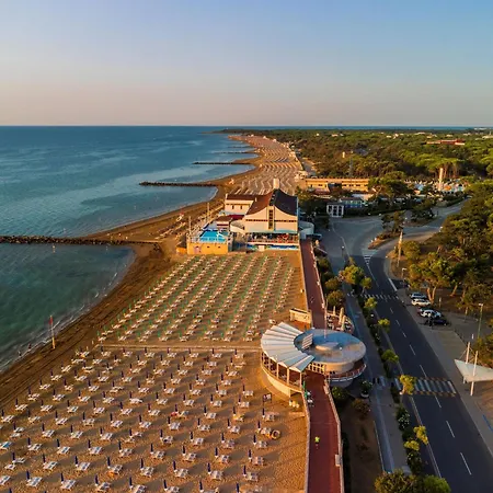 Lignano With Balcony Apartment